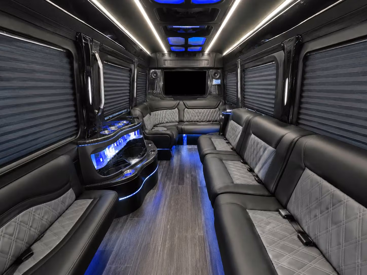 airport transfers to kansas city international airport for corporate groups