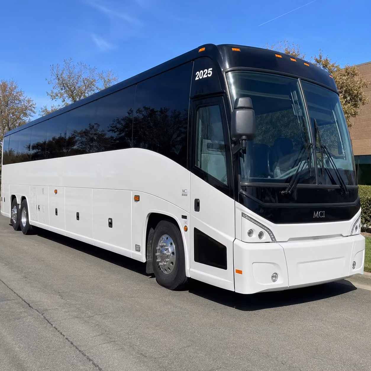 azura amphitheater concert bus rentals in kansas city kansas
