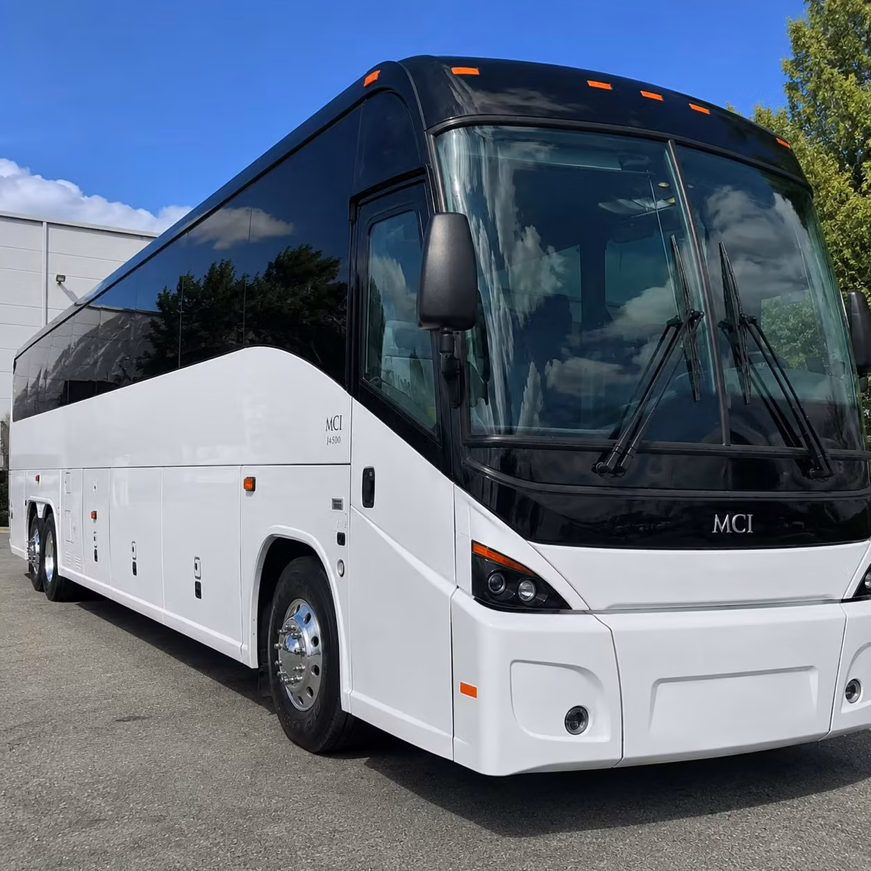 daily commuter shuttle routes along kansas city s busiest corridors