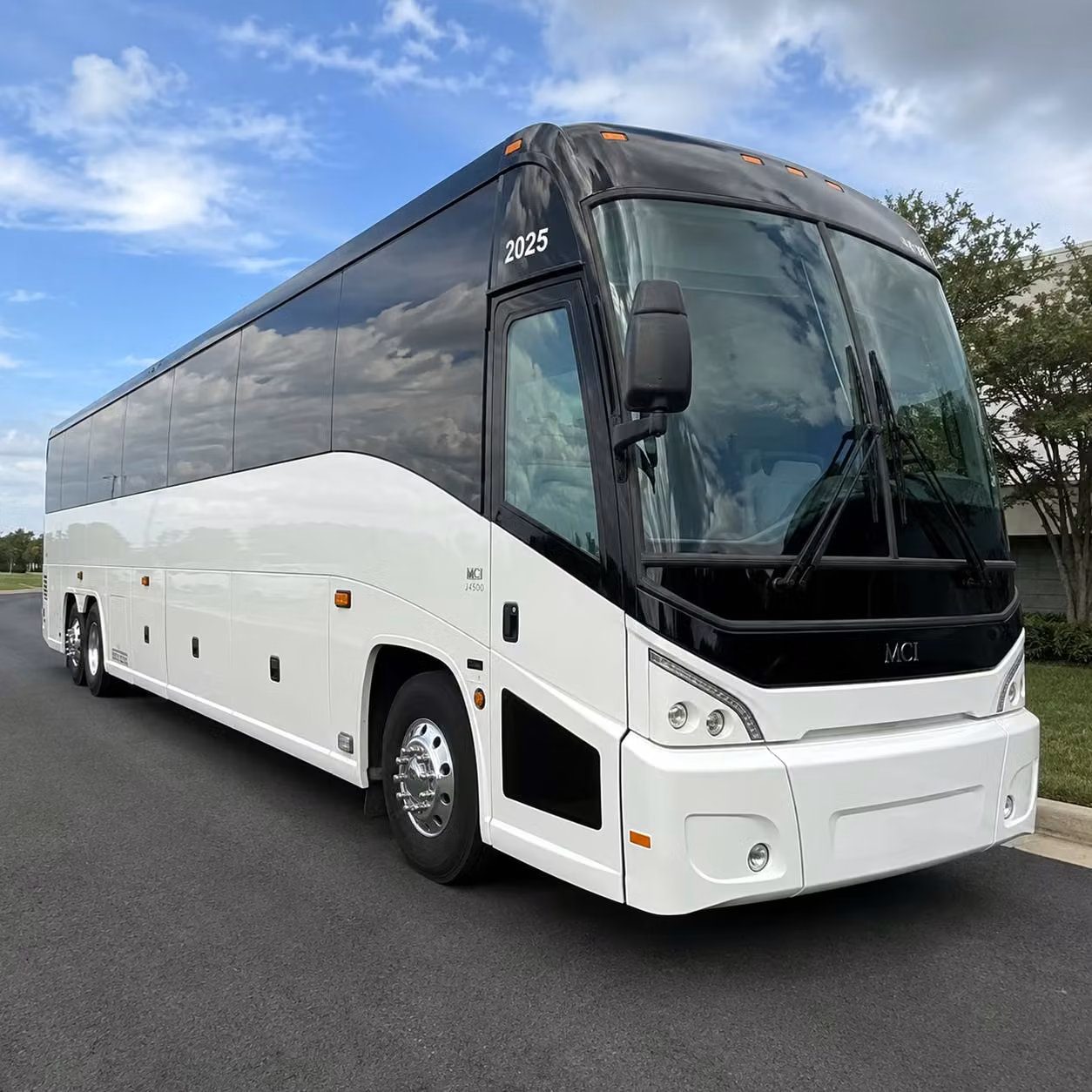 we make it easy to book group concert transportation for any venue in kansas city